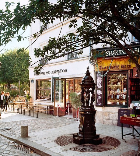 the-shakespeare-and-company-cafe-sylvia-beach-02-1